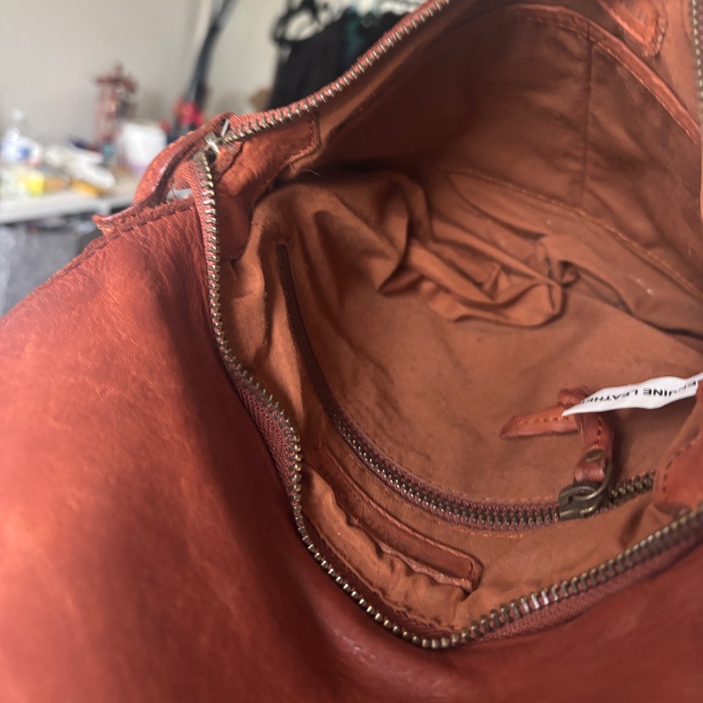 MARTA PONTI Leather Crossbody Bag - Picture 8 of 9